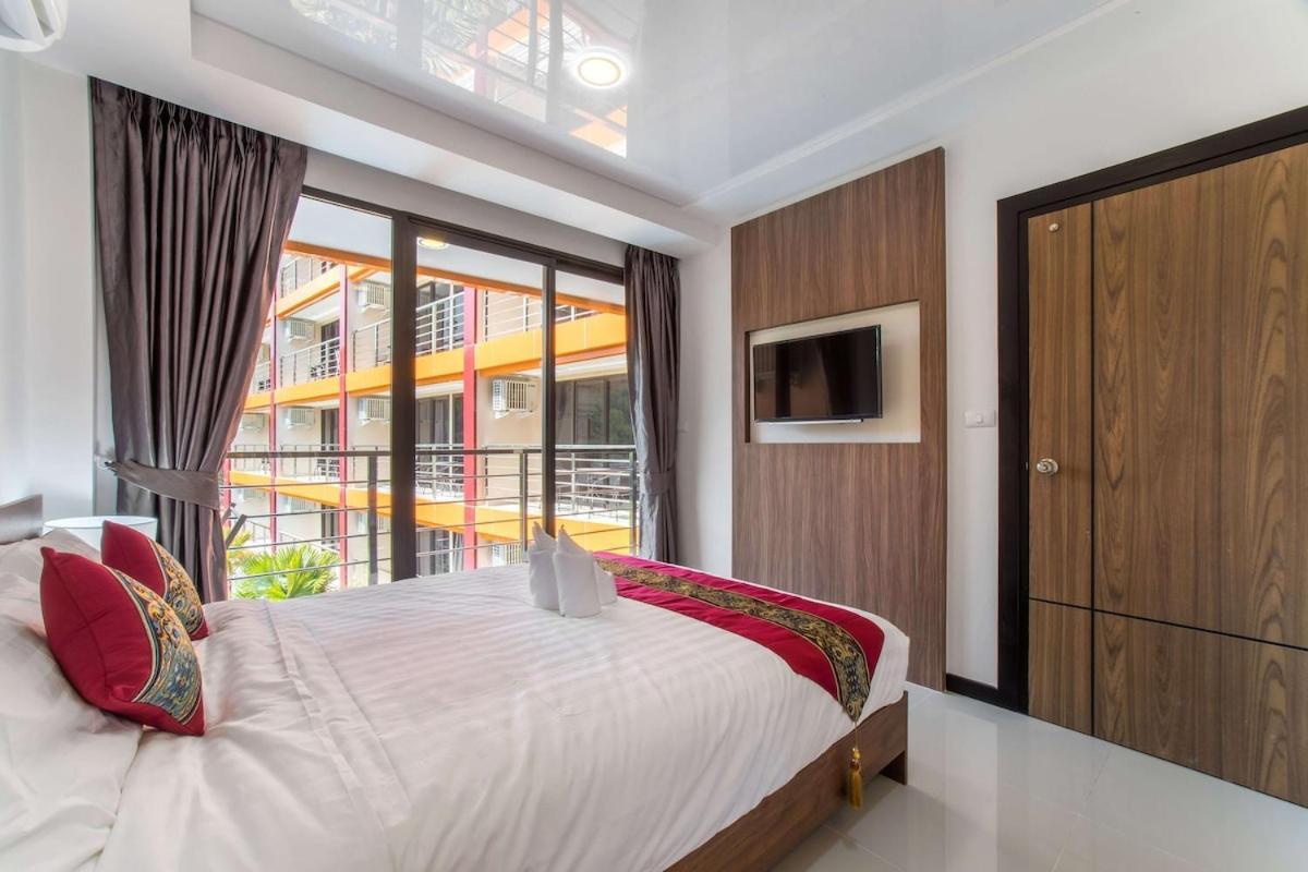 Квартира Вид На Бассейн Nbc S402 By Ibg Property Nai Harn Exteriér fotografie